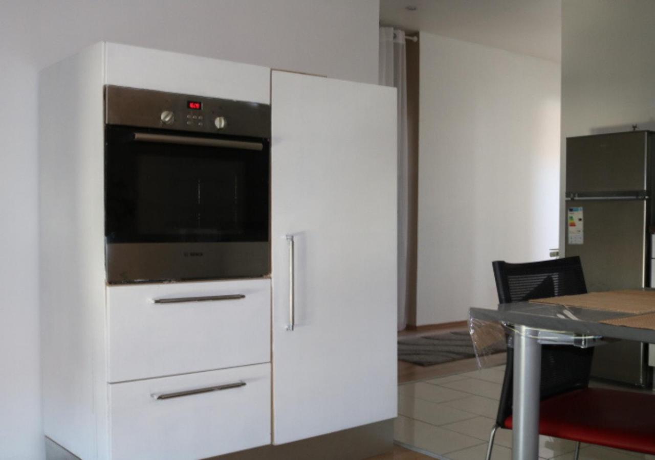 Le Wolf - 1 Chambre Dans Un T3 - 5Mn Tram Du Centre Ville - 15Mn Tram Gare Tgv Mulhouse - Wifi - Parking Dış mekan fotoğraf