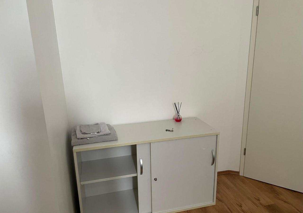Le Wolf - 1 Chambre Dans Un T3 - 5Mn Tram Du Centre Ville - 15Mn Tram Gare Tgv Mulhouse - Wifi - Parking Dış mekan fotoğraf